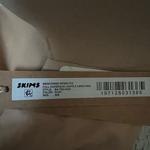 ⭐️NWT⭐️ SKIMS Smoothing Intimates Full Coverage Lightly Lined Bra~Clay~32D - Picture 4 of 4